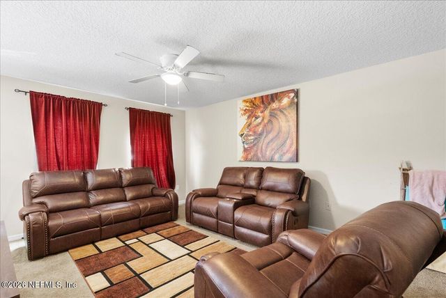 8845 MERSEYSIDE Avenue, Jacksonville, FL 32219