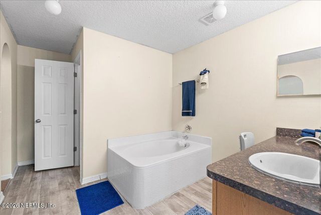 8845 MERSEYSIDE Avenue, Jacksonville, FL 32219