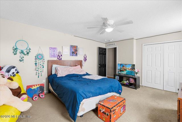 8845 MERSEYSIDE Avenue, Jacksonville, FL 32219