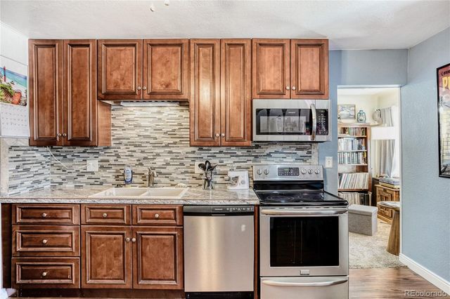 2986 S Downing Street, Englewood, CO 80113