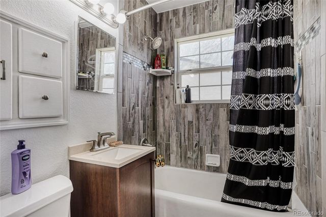 2986 S Downing Street, Englewood, CO 80113