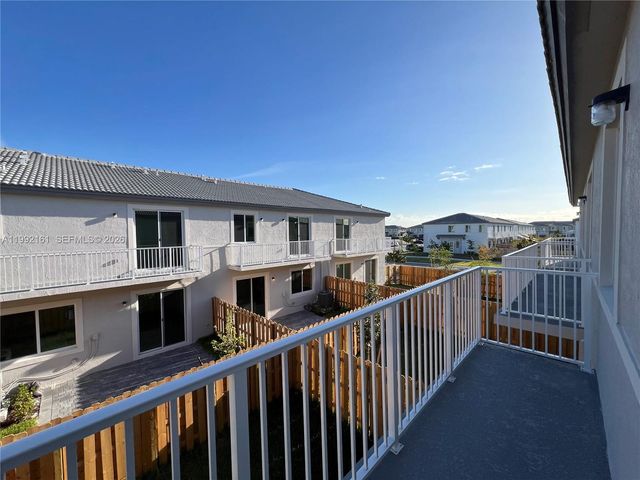 680 SE 13th Ct, Homestead, FL 33034