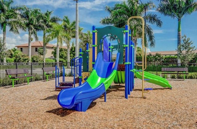 680 SE 13th Ct, Homestead, FL 33034