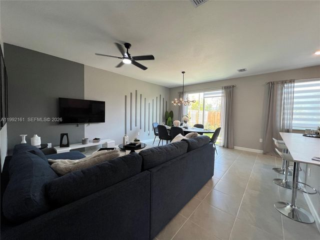 680 SE 13th Ct, Homestead, FL 33034