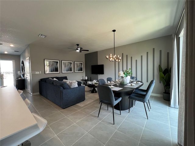 680 SE 13th Ct, Homestead, FL 33034