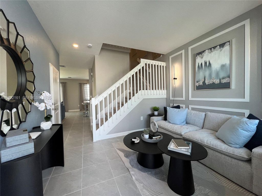 680 SE 13th Ct, Homestead, FL 33034