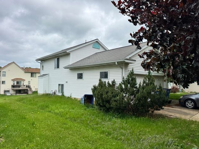 1709 Waldorn Avenue NE, Grand Rapids, MI 49505