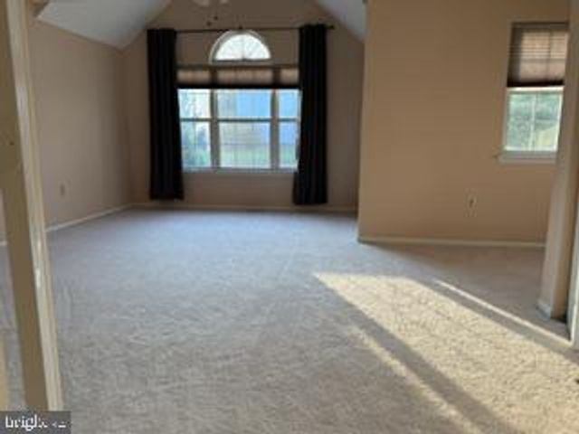 922 GLACKENS LN, Wilmington, DE 19808