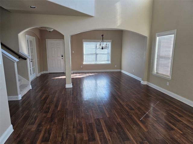 5848 Burgundy Rose Drive, Fort Worth, TX 76123