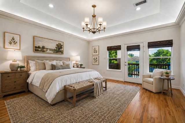 6709 Westchester Avenue, West University Place, TX 77005