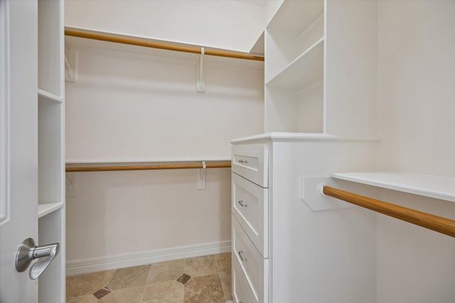 6709 Westchester Avenue, West University Place, TX 77005