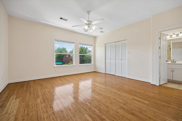 6709 Westchester Avenue, West University Place, TX 77005