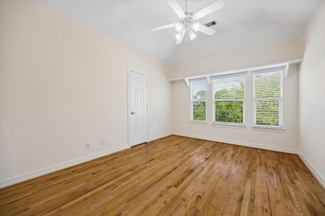 6709 Westchester Avenue, West University Place, TX 77005