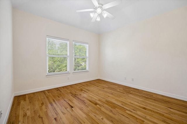 6709 Westchester Avenue, West University Place, TX 77005