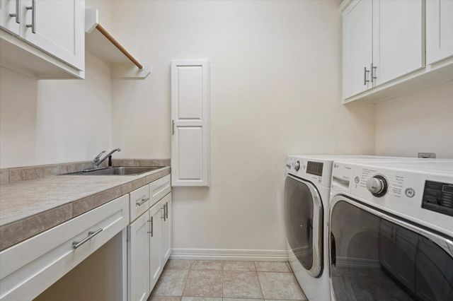 6709 Westchester Avenue, West University Place, TX 77005