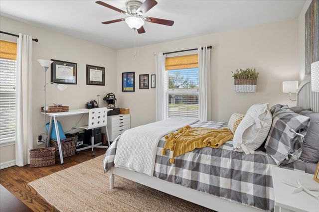 846 Peavy Road, Dallas, TX 75218