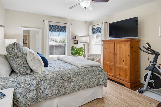 846 Peavy Road, Dallas, TX 75218