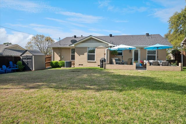 846 Peavy Road, Dallas, TX 75218