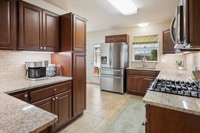 846 Peavy Road, Dallas, TX 75218