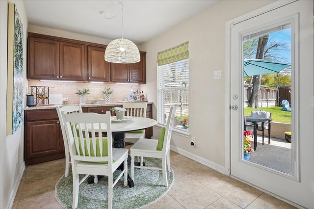 846 Peavy Road, Dallas, TX 75218