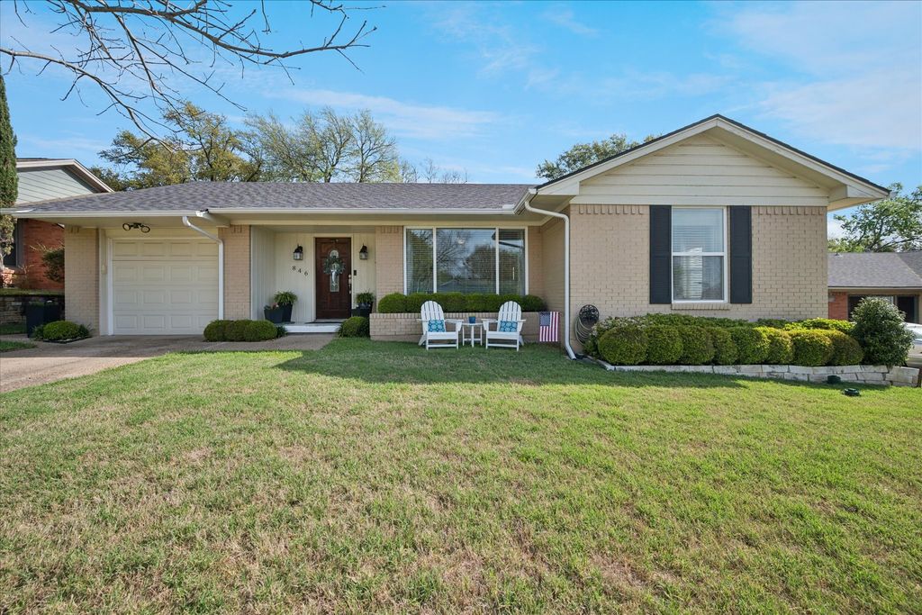 846 Peavy Road, Dallas, TX 75218