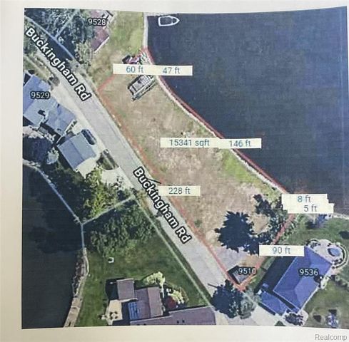 9510 Buckingham, White Lake, MI 48386