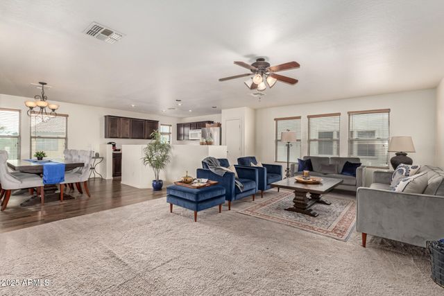 40333 W MOLLY Lane, Maricopa, AZ 85138