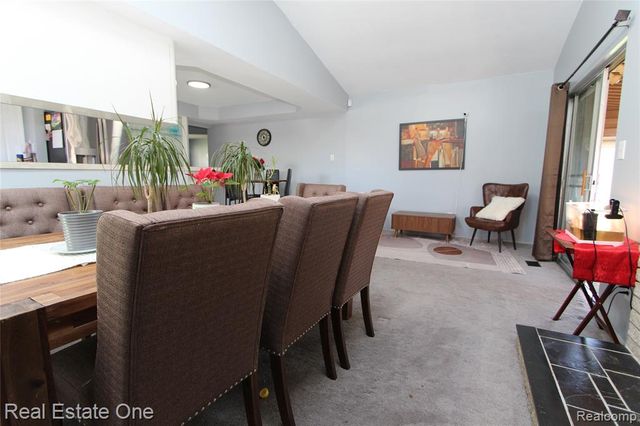 27015 Arden Park Circle, Farmington Hills, MI 48334