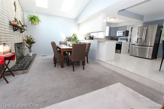 27015 Arden Park Circle, Farmington Hills, MI 48334