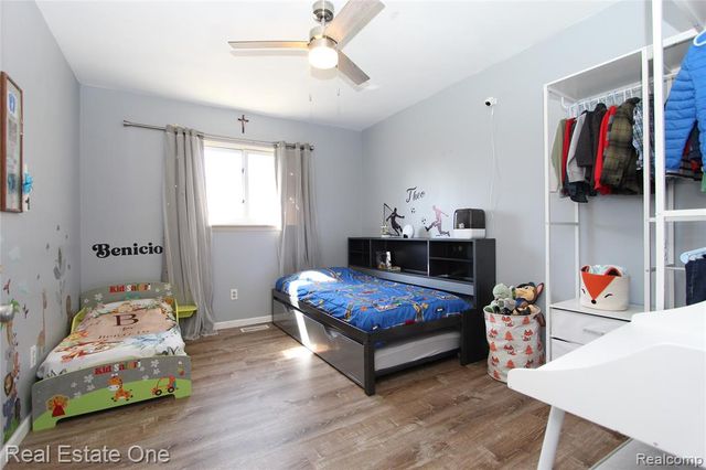 27015 Arden Park Circle, Farmington Hills, MI 48334