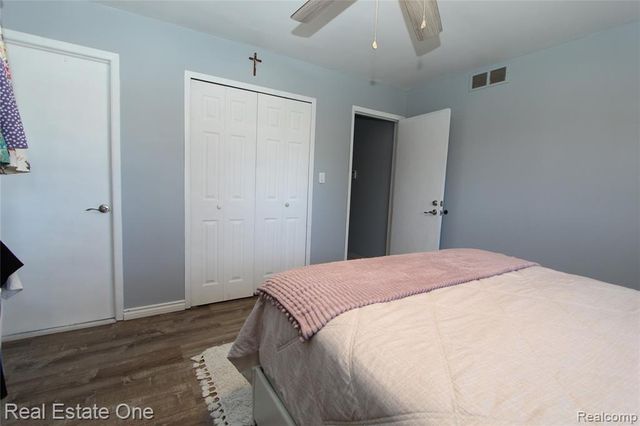 27015 Arden Park Circle, Farmington Hills, MI 48334