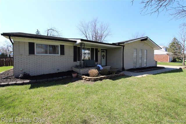 27015 Arden Park Circle, Farmington Hills, MI 48334