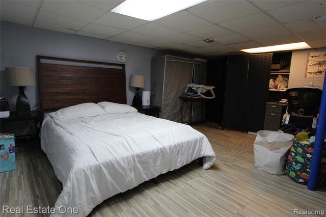 27015 Arden Park Circle, Farmington Hills, MI 48334