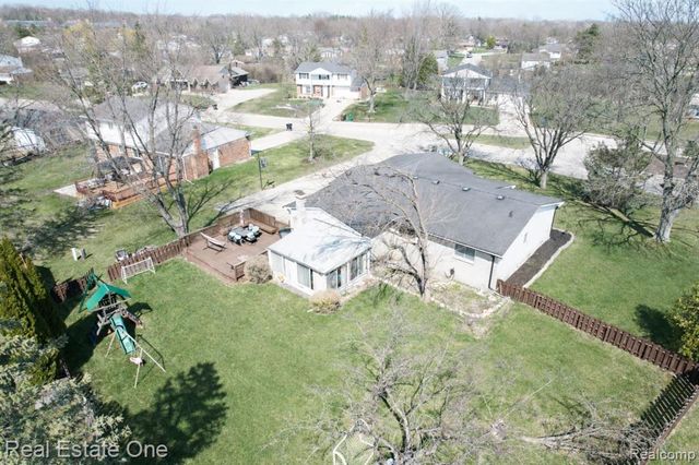 27015 Arden Park Circle, Farmington Hills, MI 48334