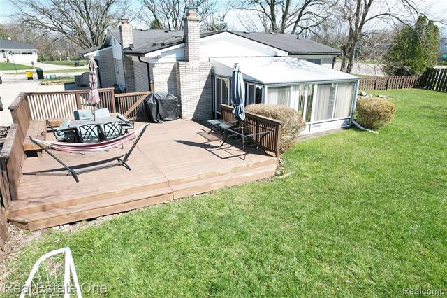 27015 Arden Park Circle, Farmington Hills, MI 48334