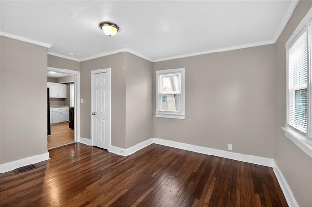 2407 E 68th Terrace, Kansas City, MO 64132