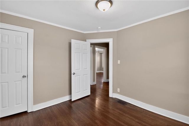 2407 E 68th Terrace, Kansas City, MO 64132