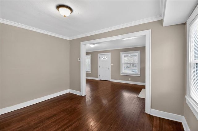 2407 E 68th Terrace, Kansas City, MO 64132