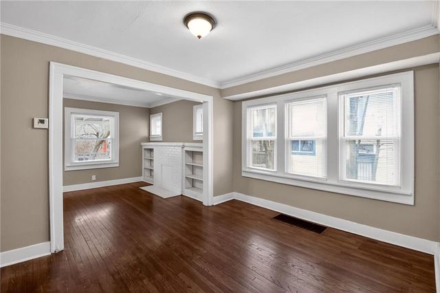 2407 E 68th Terrace, Kansas City, MO 64132