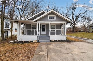 2407 E 68th Terrace, Kansas City, MO 64132