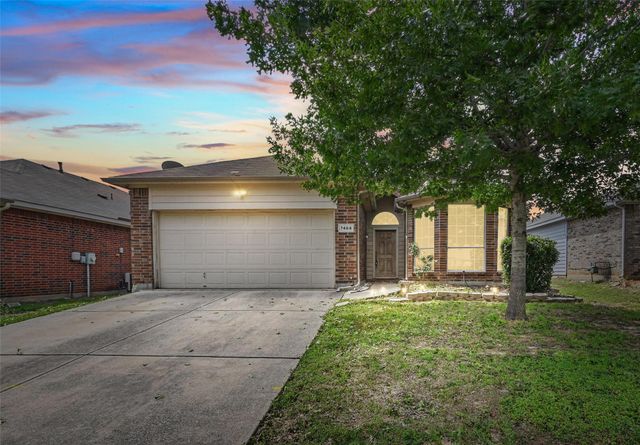 7464 Maroon Drive, Fort Worth, TX 76120