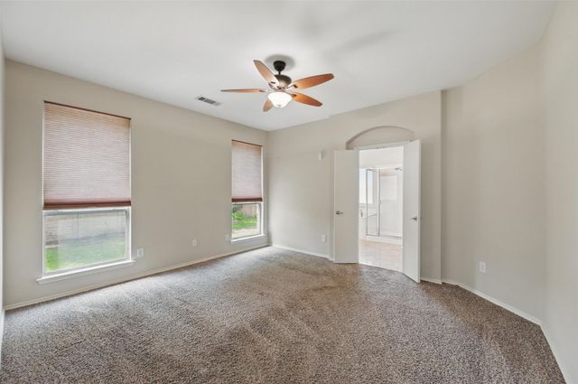 7464 Maroon Drive, Fort Worth, TX 76120