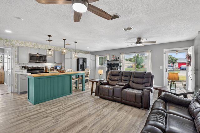2026 7th Court SW, Vero Beach, FL 32962