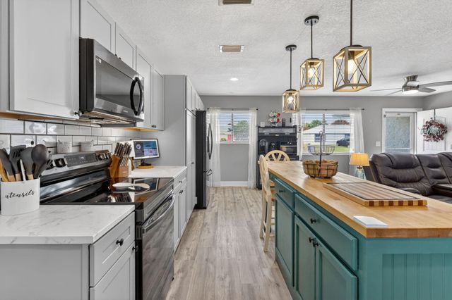 2026 7th Court SW, Vero Beach, FL 32962