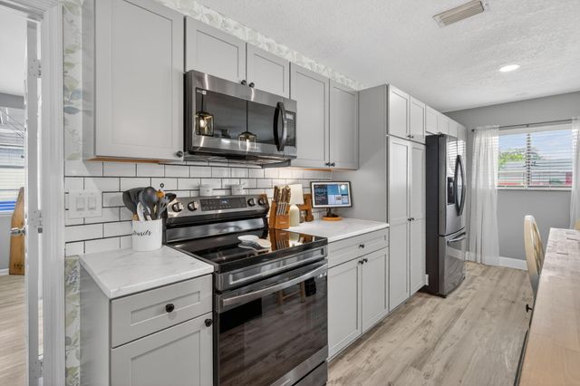 2026 7th Court SW, Vero Beach, FL 32962
