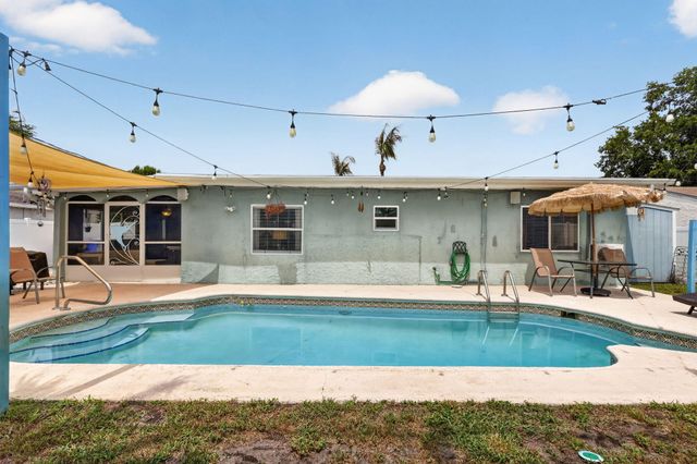 2026 7th Court SW, Vero Beach, FL 32962