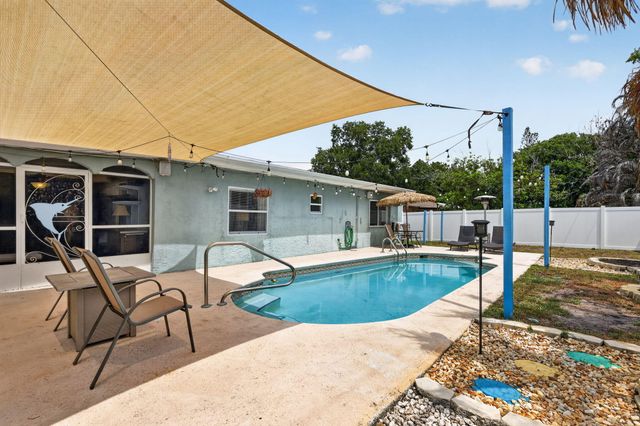 2026 7th Court SW, Vero Beach, FL 32962