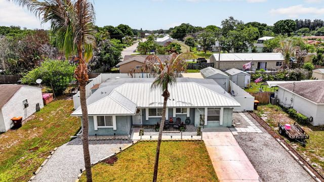 2026 7th Court SW, Vero Beach, FL 32962