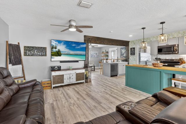 2026 7th Court SW, Vero Beach, FL 32962