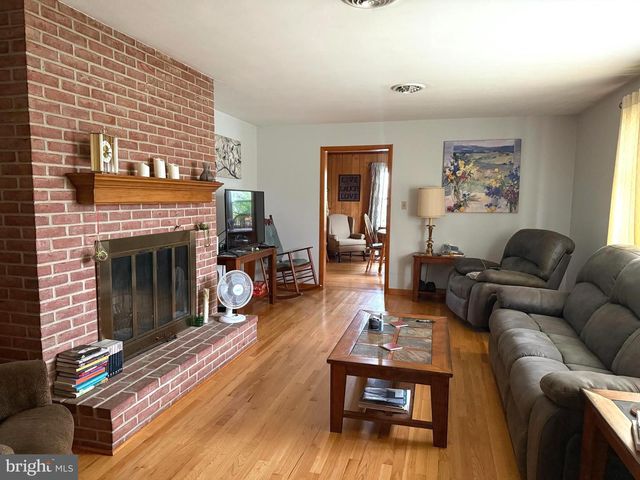 2918 JEFFERSON DRIVE, Chambersburg, PA 17201